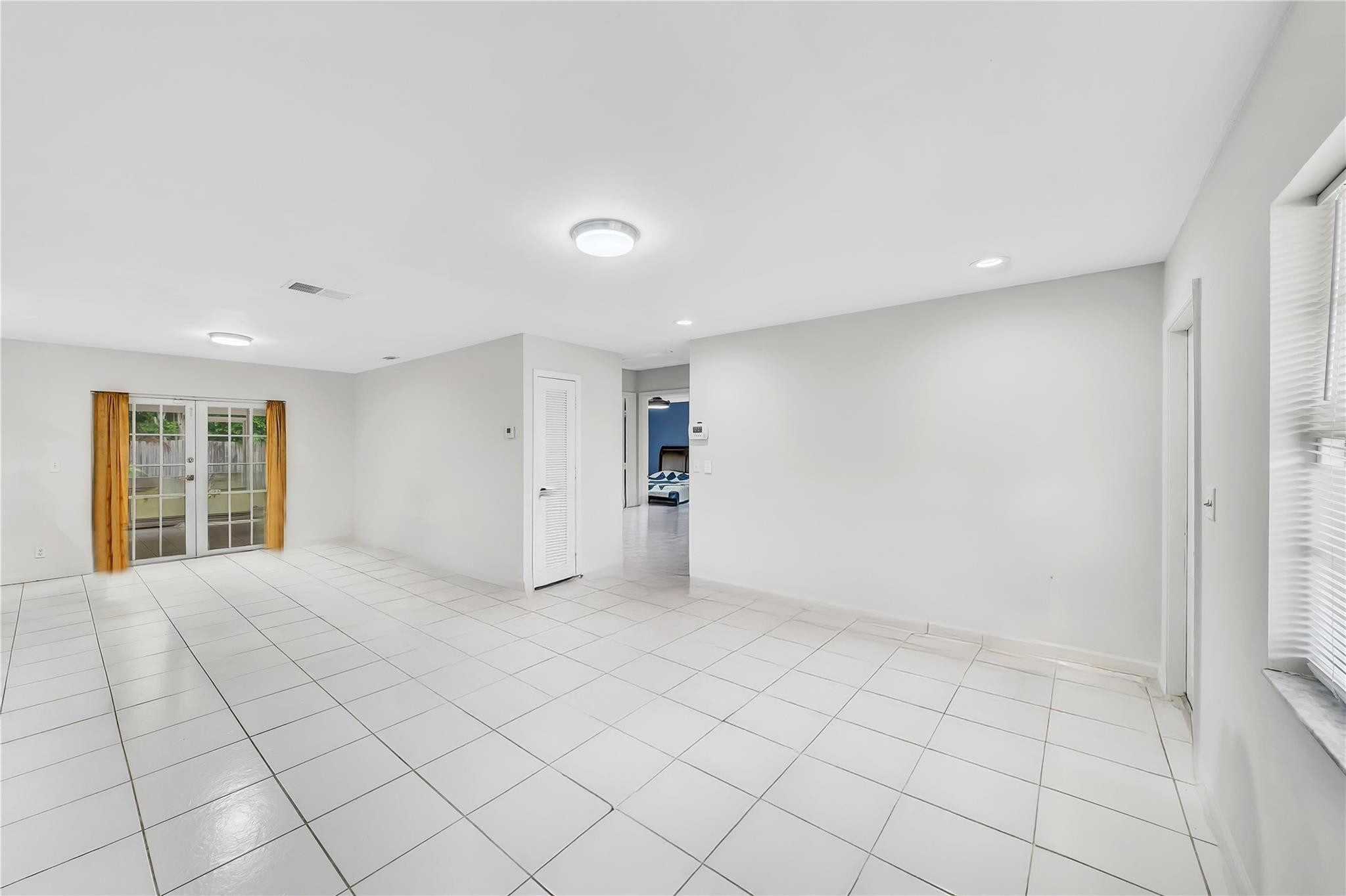 9976 Liberty Road Boca Raton, FL 33434 - Photo 15 of 37 Photo 15