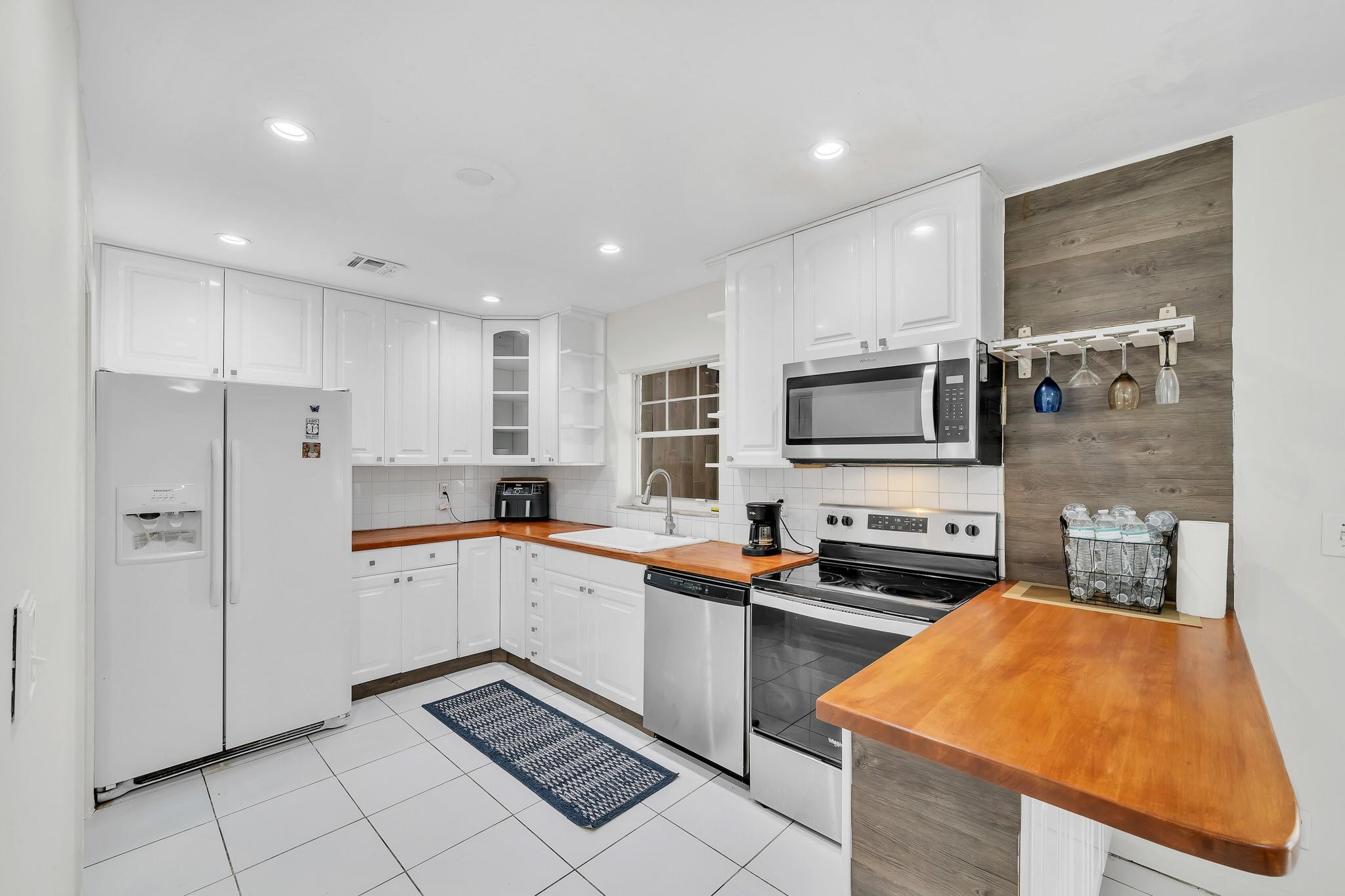 9976 Liberty Road Boca Raton, FL 33434 - Photo 18 of 37 Photo 18