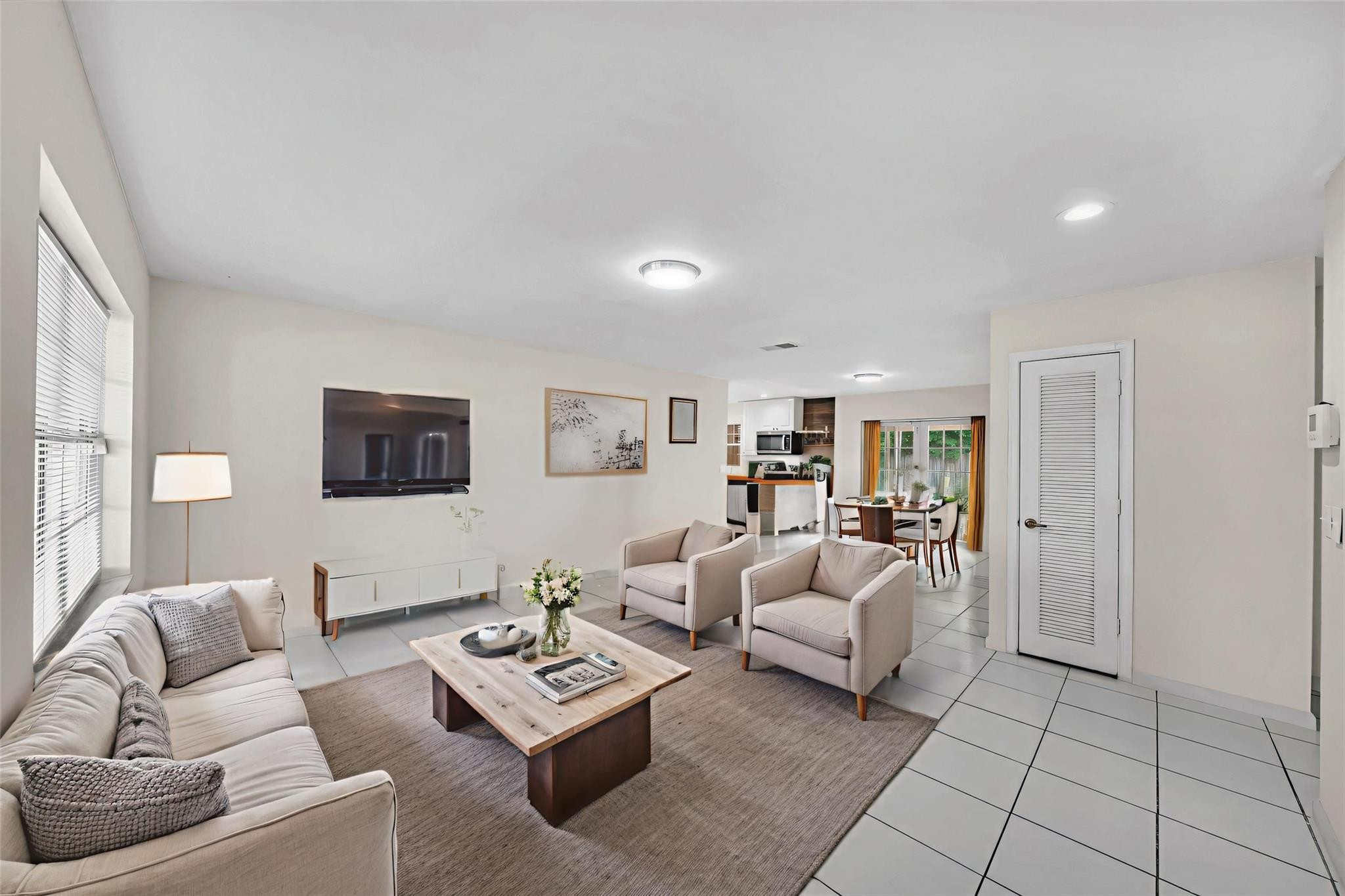 9976 Liberty Road Boca Raton, FL 33434 - Photo 3 of 37 Photo 3