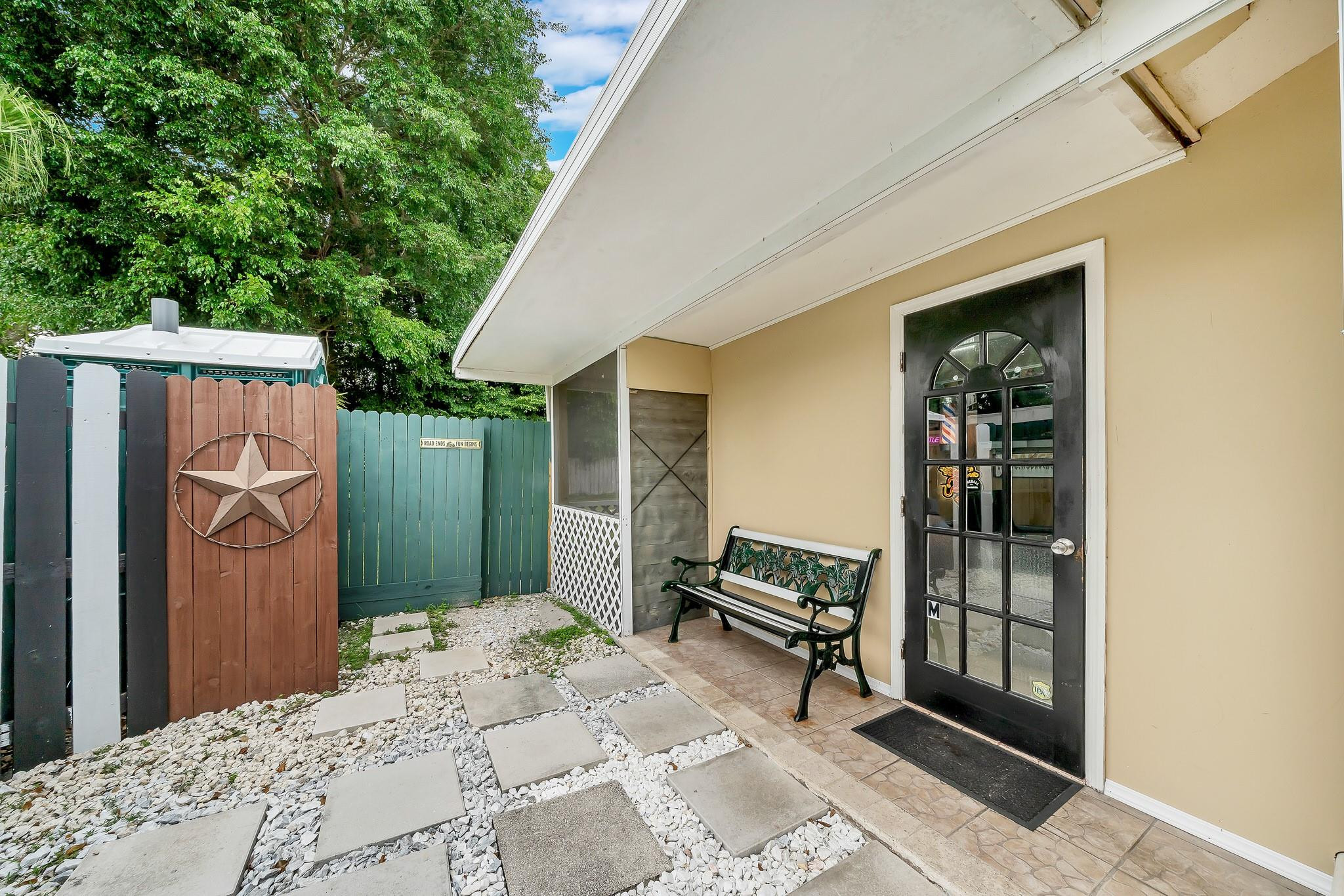 9976 Liberty Road Boca Raton, FL 33434 - Photo 32 of 37 Photo 32