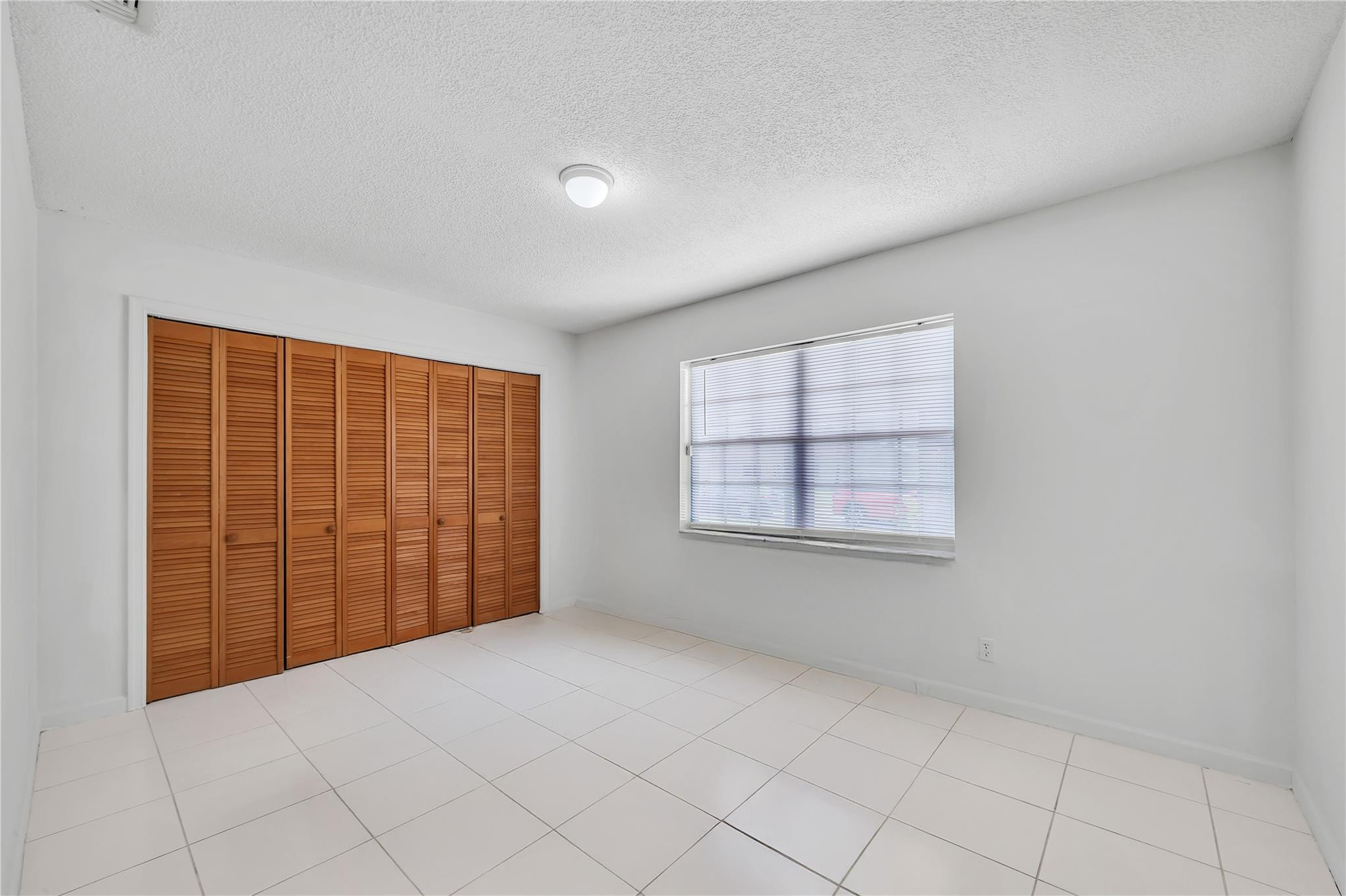 9976 Liberty Road Boca Raton, FL 33434 - Photo 6 of 37 Photo 6