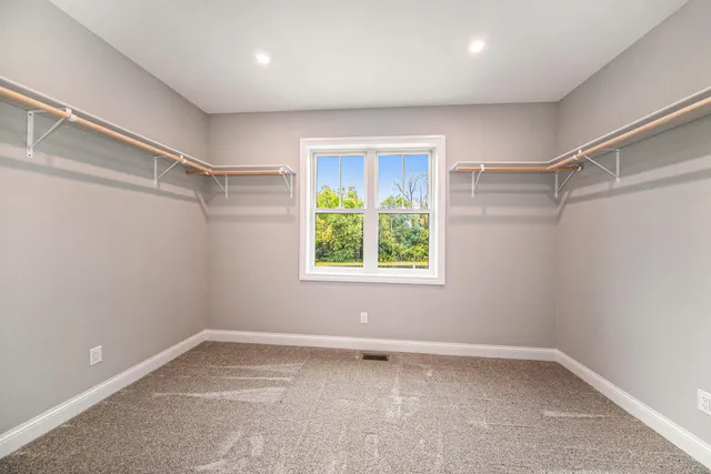 $695,000 | 5182 Grande View Lane, Jackson, MI 49201