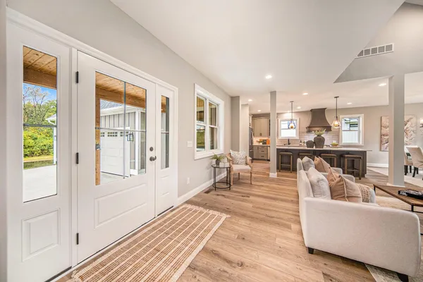 $695,000 | 5182 Grande View Lane, Jackson, MI 49201