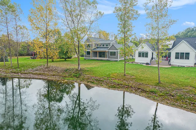 $695,000 | 5182 Grande View Lane, Jackson, MI 49201