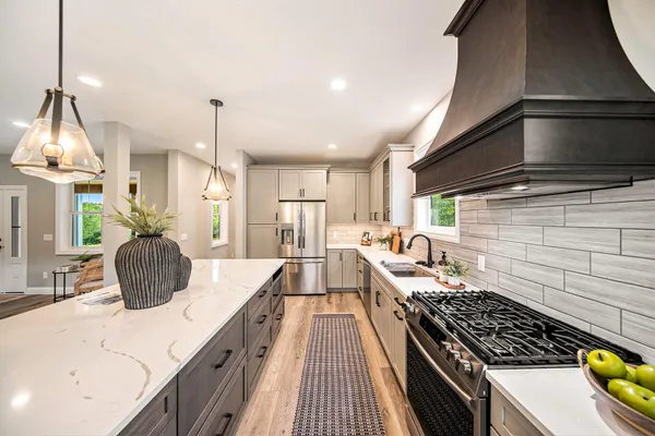 $695,000 | 5182 Grande View Lane, Jackson, MI 49201