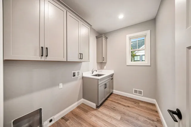 $695,000 | 5182 Grande View Lane, Jackson, MI 49201