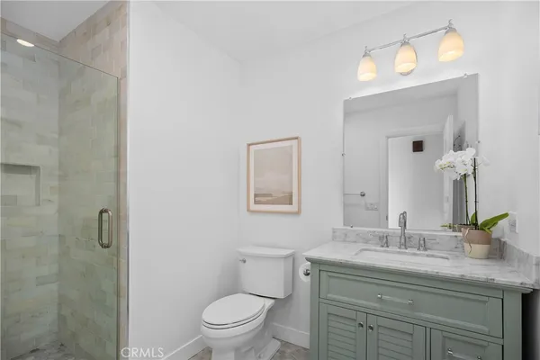 $8,900 | 390 St Ann's Drive, Laguna Beach, CA 92651