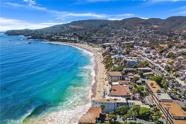 $8,900 | 390 St Ann's Drive, Laguna Beach, CA 92651