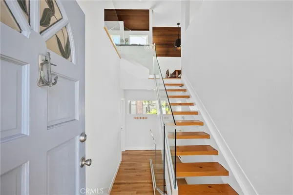 $8,900 | 390 St Ann's Drive, Laguna Beach, CA 92651