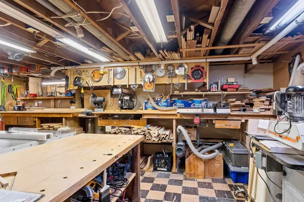 $315,000 | 1035 East Kimberly Avenue, Kimberly, WI 54136