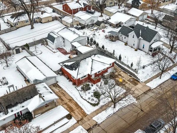 $315,000 | 1035 East Kimberly Avenue, Kimberly, WI 54136