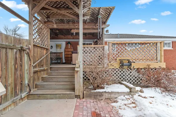 $315,000 | 1035 East Kimberly Avenue, Kimberly, WI 54136