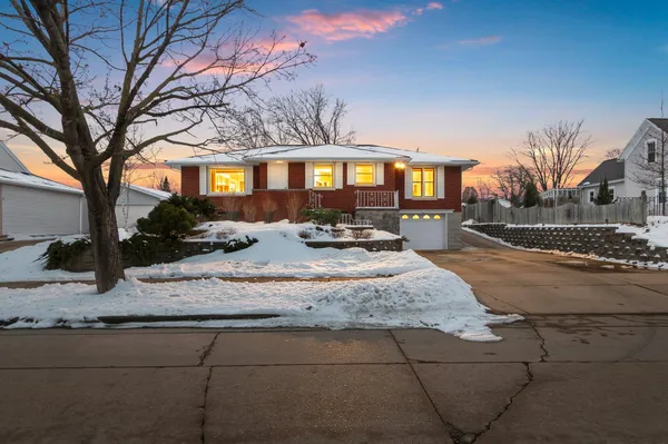 $315,000 | 1035 East Kimberly Avenue, Kimberly, WI 54136