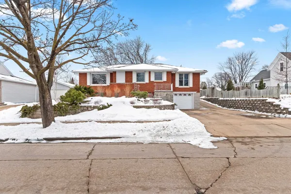 $315,000 | 1035 East Kimberly Avenue, Kimberly, WI 54136