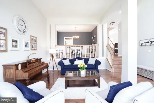 $979,900 | 25316 Herring Creek Drive, Chantilly, VA 20152