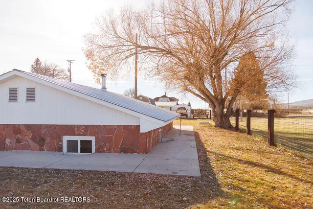 $165,000 | 145 1st N Street, Cokeville, WY 83114