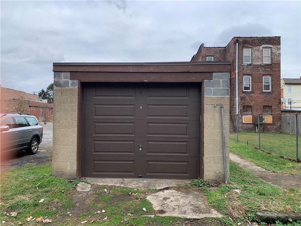 311 Helen Street McKees Rocks, PA 15136 - Photo 3 of 16 Gallery Image 3