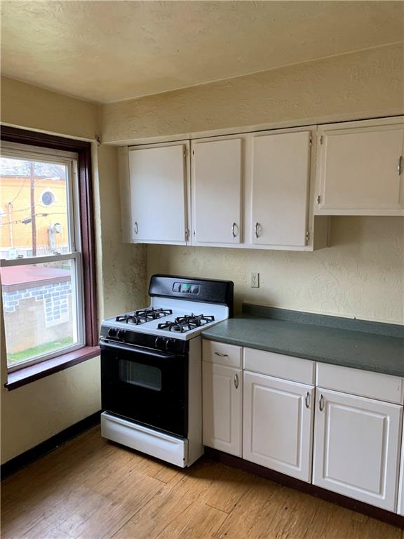 311 Helen Street McKees Rocks, PA 15136 - Photo 10 of 16 Gallery Image 10