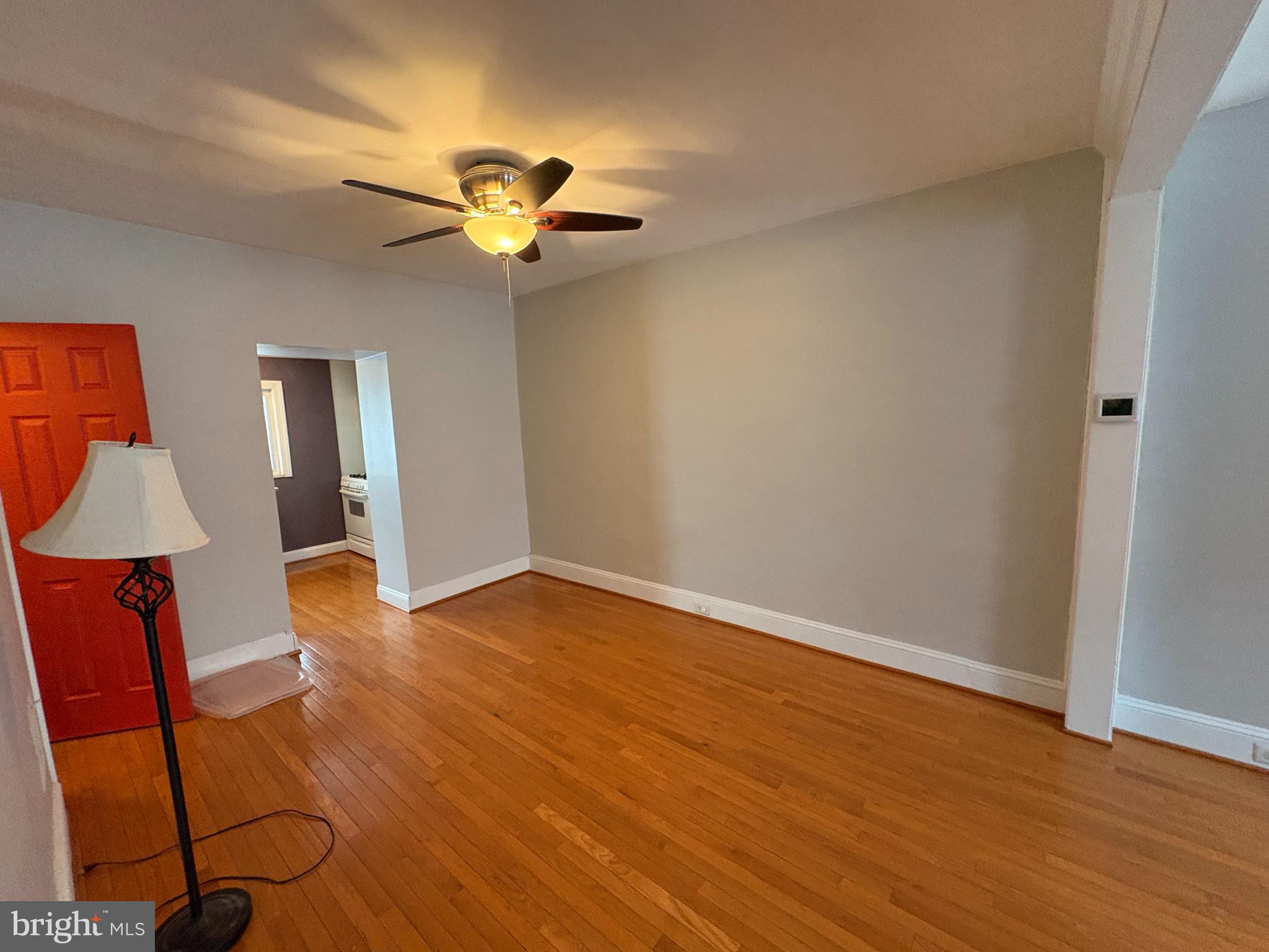 347 Durfor Street Philadelphia, PA 19148 - Photo 2 of 18