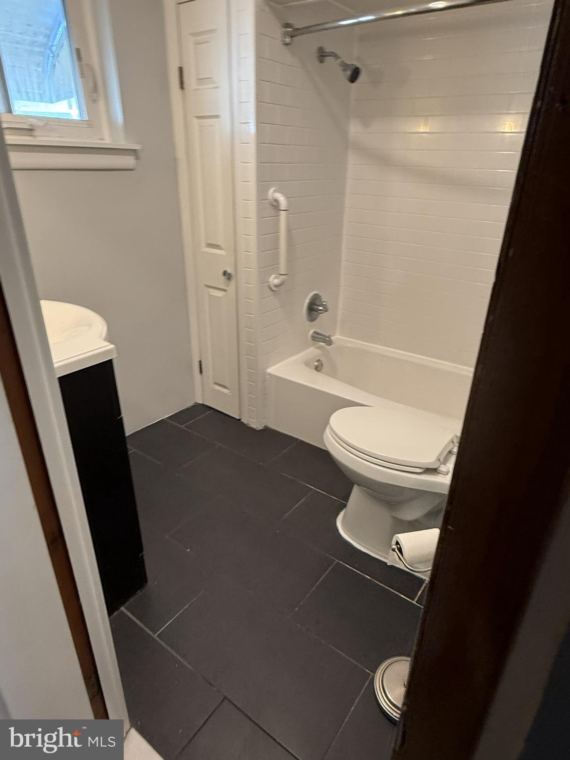 347 Durfor Street Philadelphia, PA 19148 - Photo 6 of 18