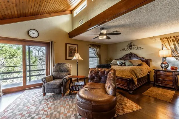 $699,900 | 224 Mohon Drive, Whitney, TX 76692