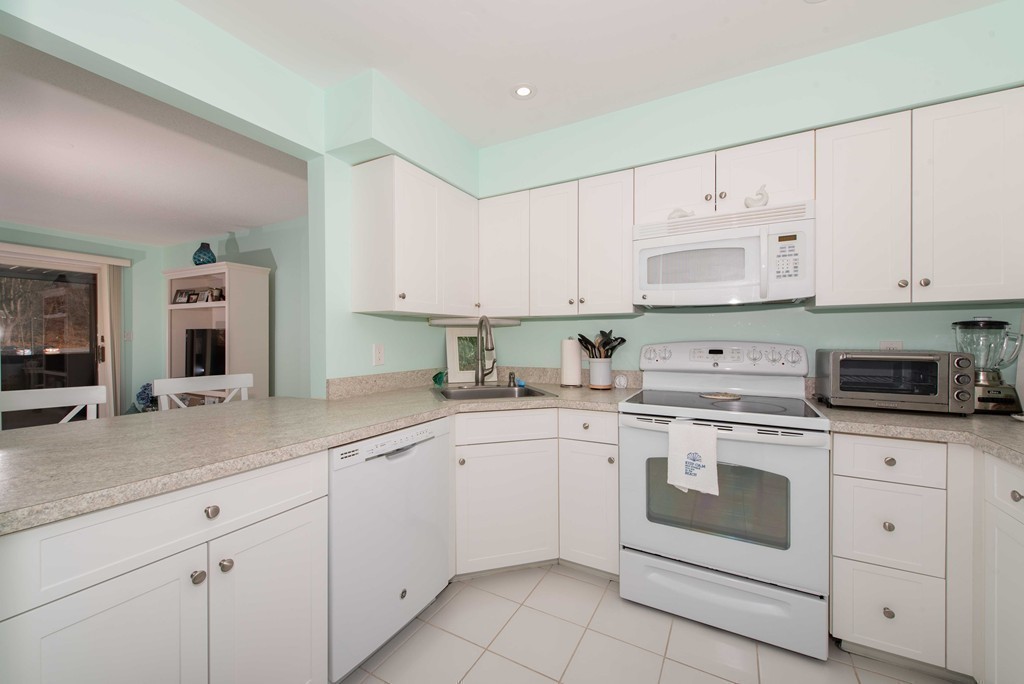 100 Rosemary Way, Unit 210 Needham, MA 02494 - Photo 5 of 22