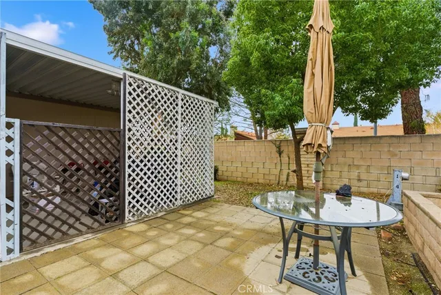 a house view with a backyard