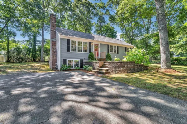 $625,000 | 135 Scudder Avenue, Hyannis, MA 02601