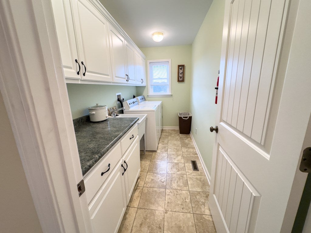 1937 Commonwealth Road Galax, VA 24333 - Photo 21 of 36 Gallery Image 21