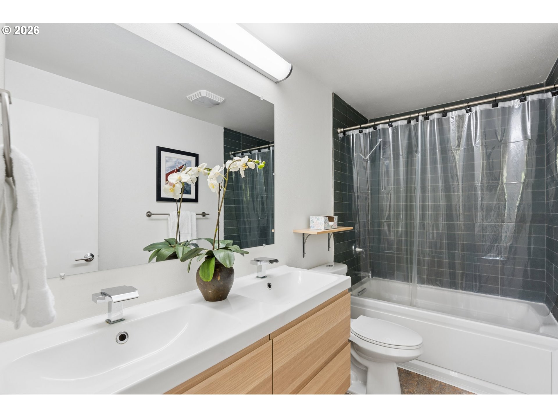 3633 Southwest Texas Street Portland, OR 97219 - Photo 18 of 43 Gallery Image 18