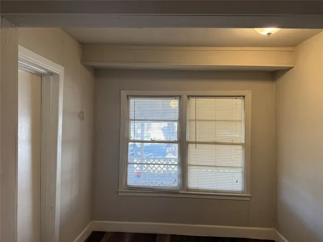 $1,500 | 4511 South Main Street, Stafford, TX 77477