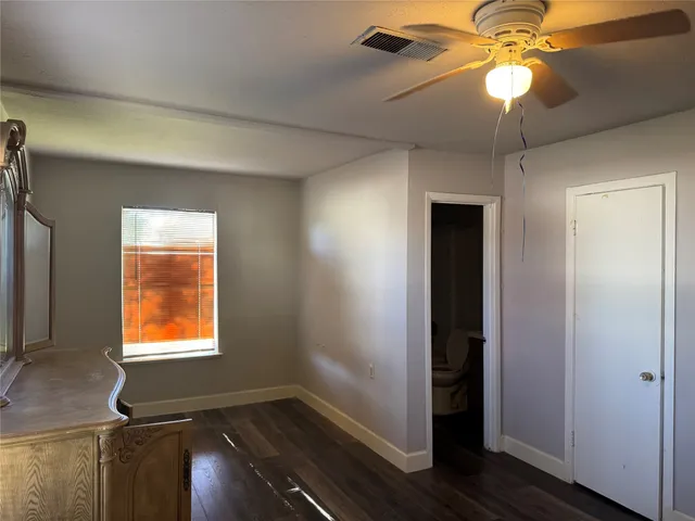 $1,500 | 4511 South Main Street, Stafford, TX 77477