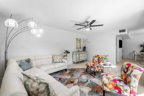 $365,000 | 8122 Thames Boulevard, Unit C, Boca Raton, FL 33433