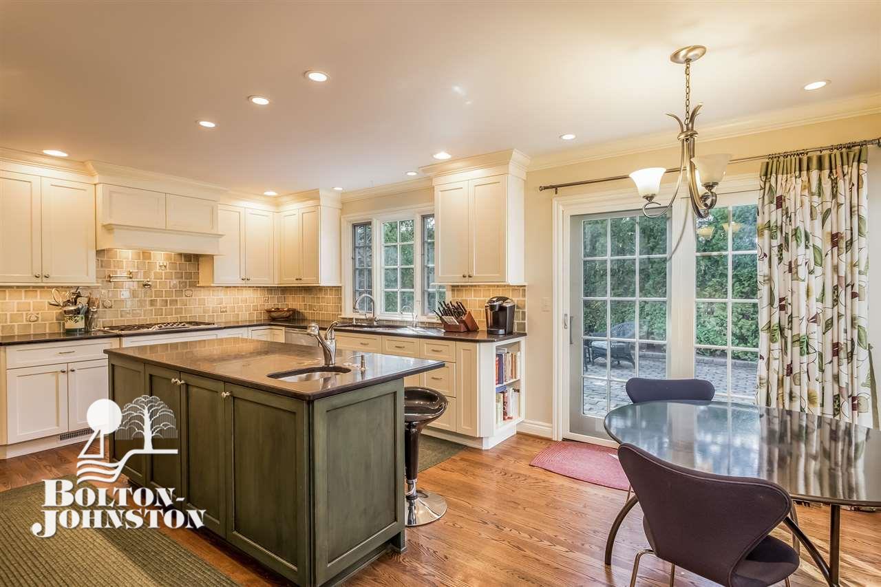 155 Vendome Road Grosse Pointe, MI 48236 - Photo 19 of 67 Kitchen