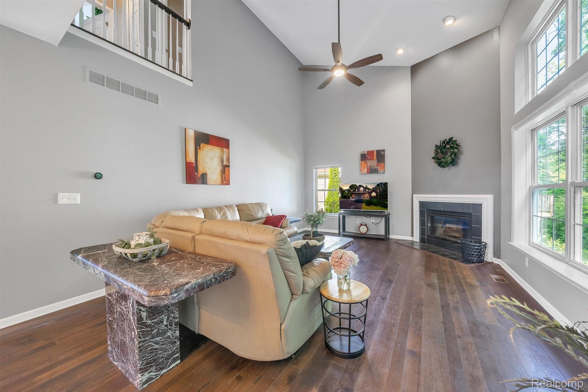 2679 Ravineside South Howell, MI 48843 - Photo 16 of 48 Nice high ceilings and big windows for extra lighting