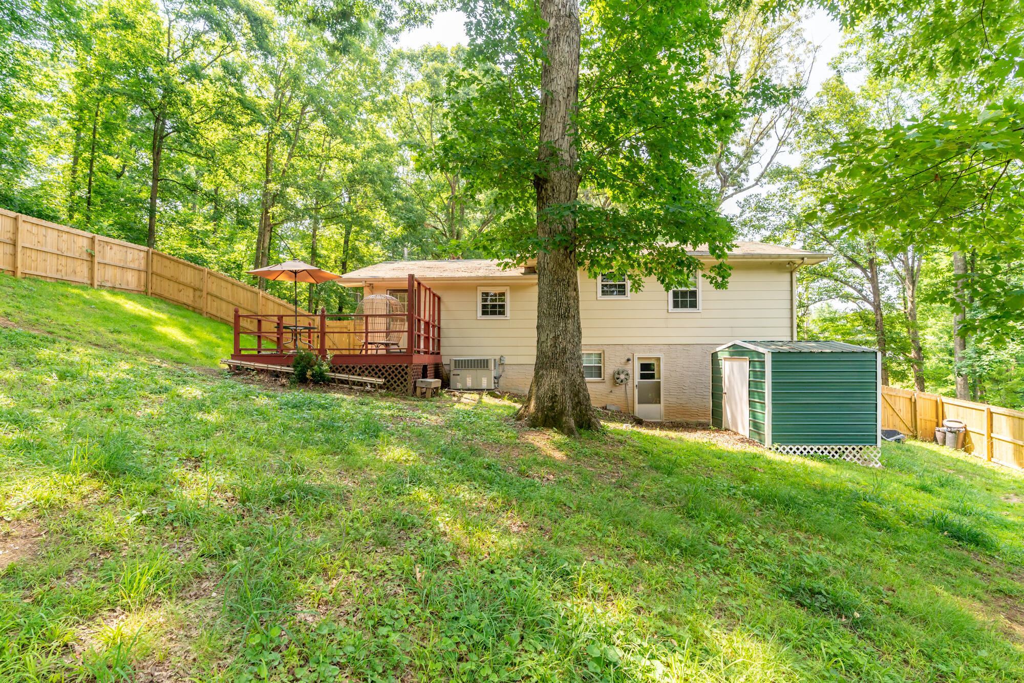 659 Clift Road Soddy Daisy, TN 37379 - Photo 32 of 48 659clift-34