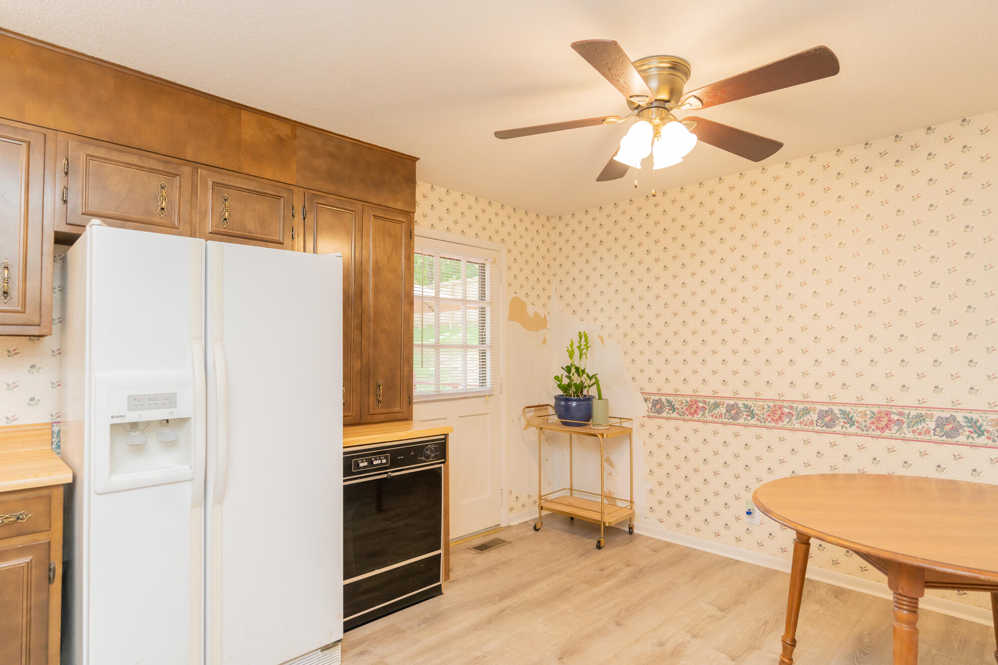 659 Clift Road Soddy Daisy, TN 37379 - Photo 8 of 48 659clift-25