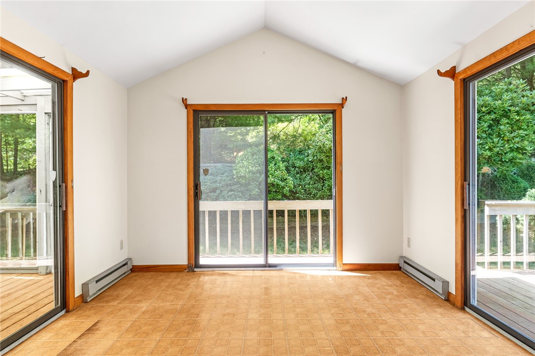 590 Shannock Road South Kingstown, RI 02879 - Photo 15 of 30