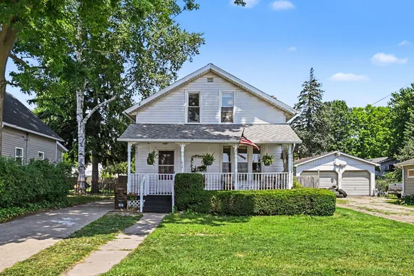 $179,900 | 618 West Lawrence Avenue, Charlotte, MI 48813