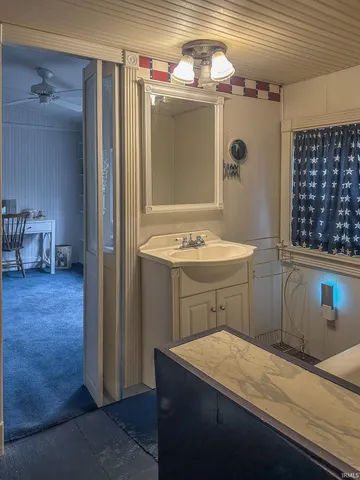 $220,000 | 4885 East Farabee Road, Salem, IN 47167