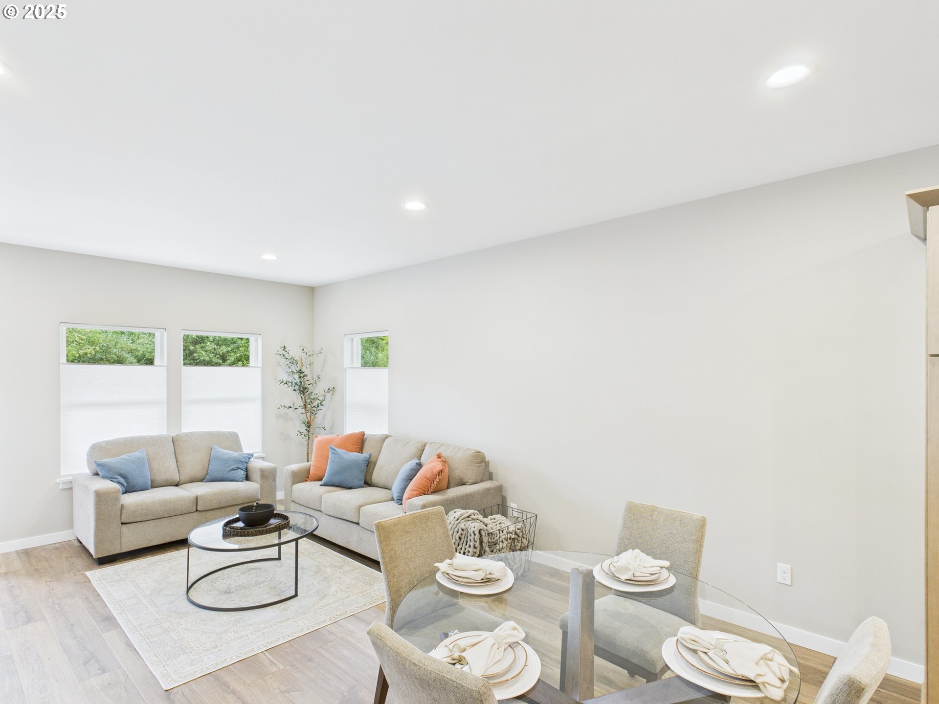 1269 Avenue D Seaside, OR 97138 - Photo 3 of 22 a living room with furniture and a window