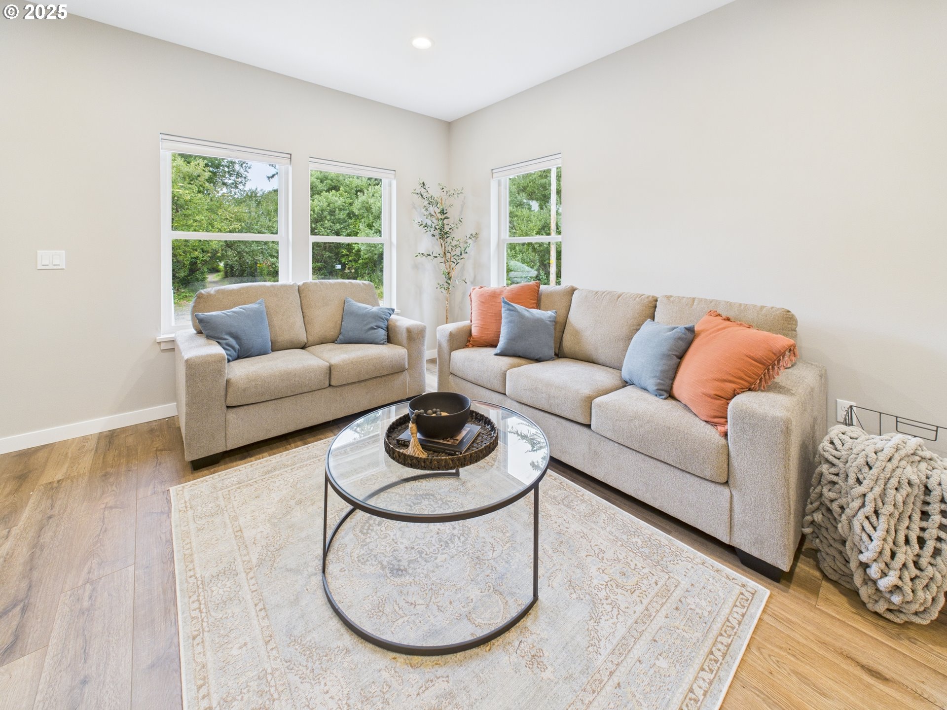 1269 Avenue D Seaside, OR 97138 - Photo 5 of 22 a living room with furniture and a window