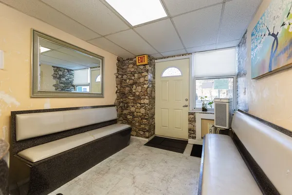 $259,500 | 207 Ocean Parkway, Unit 1J | Kensington