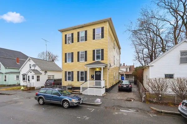 $874,995 | 14 1/2 Hacker Street, Worcester, MA 01603