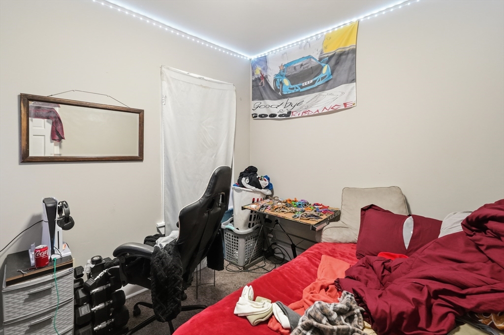 14 1/2 Hacker Street Worcester, MA 01603 - Photo 28 of 40