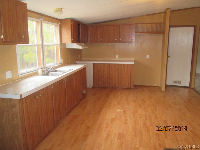 7292 Birch Island Road Wakefield, VA 23888 - Photo 4 of 10 Gallery Image 4