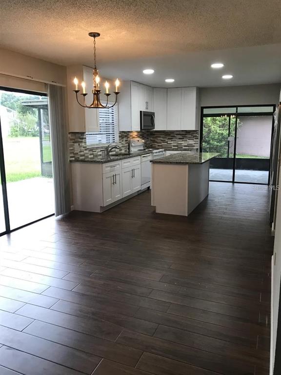 4711 Grove Point Drive Tampa, FL 33624 - Photo 5 of 23 Gallery Image 5