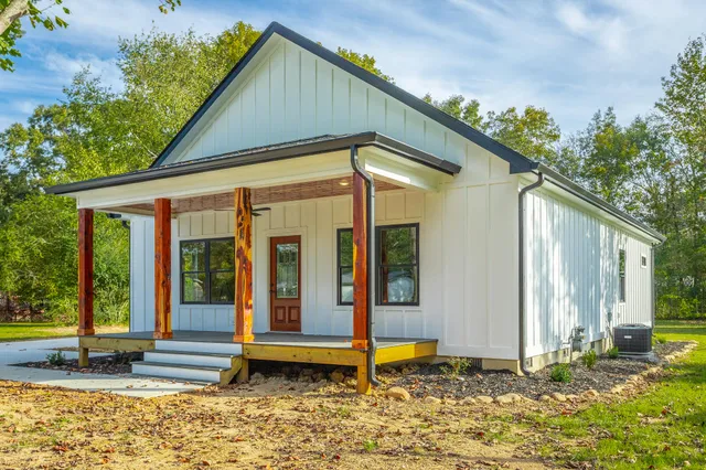 $375,000 | 206 Pine Street, Soddy Daisy, TN 37379