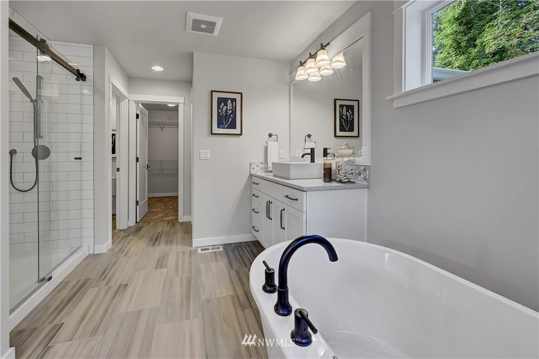 23143 Meridian Avenue South Bothell, WA 98021 - Photo 29 of 40