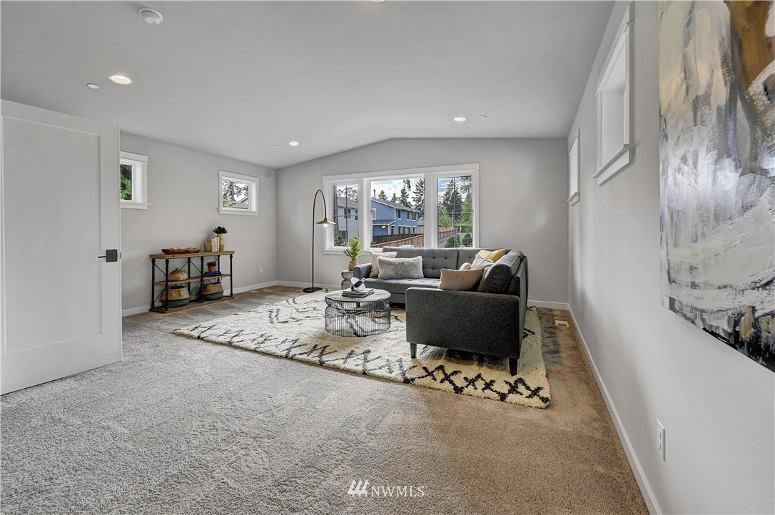 23143 Meridian Avenue South Bothell, WA 98021 - Photo 32 of 40